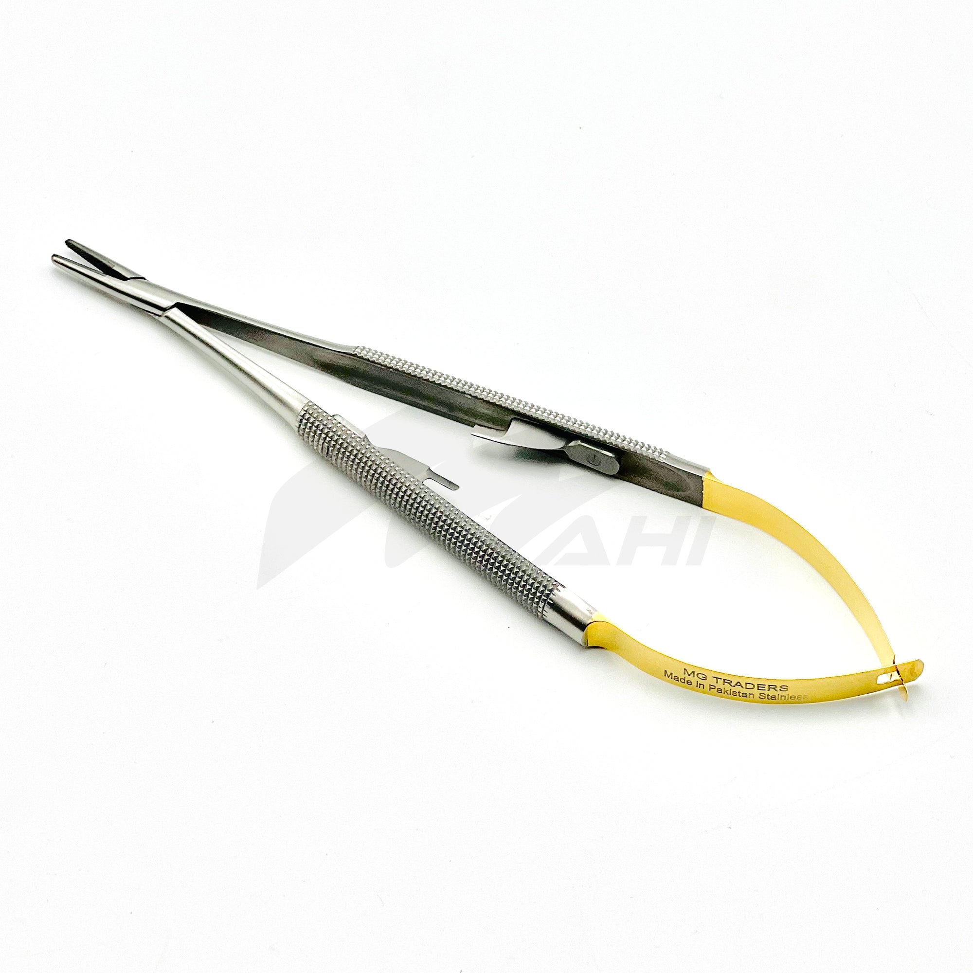 <b>MGD 332 </b><br> TC Castroviejo Needle Holder Flat Handle 14cm Straight – German Stainless Steel