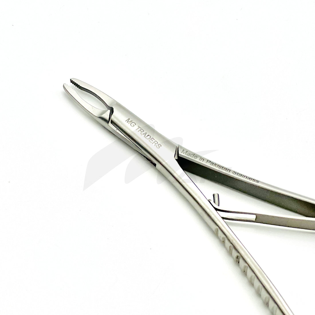 <b>MGD 341</b><br>Mathieu Needle Holder 14cm – German Stainless Steel