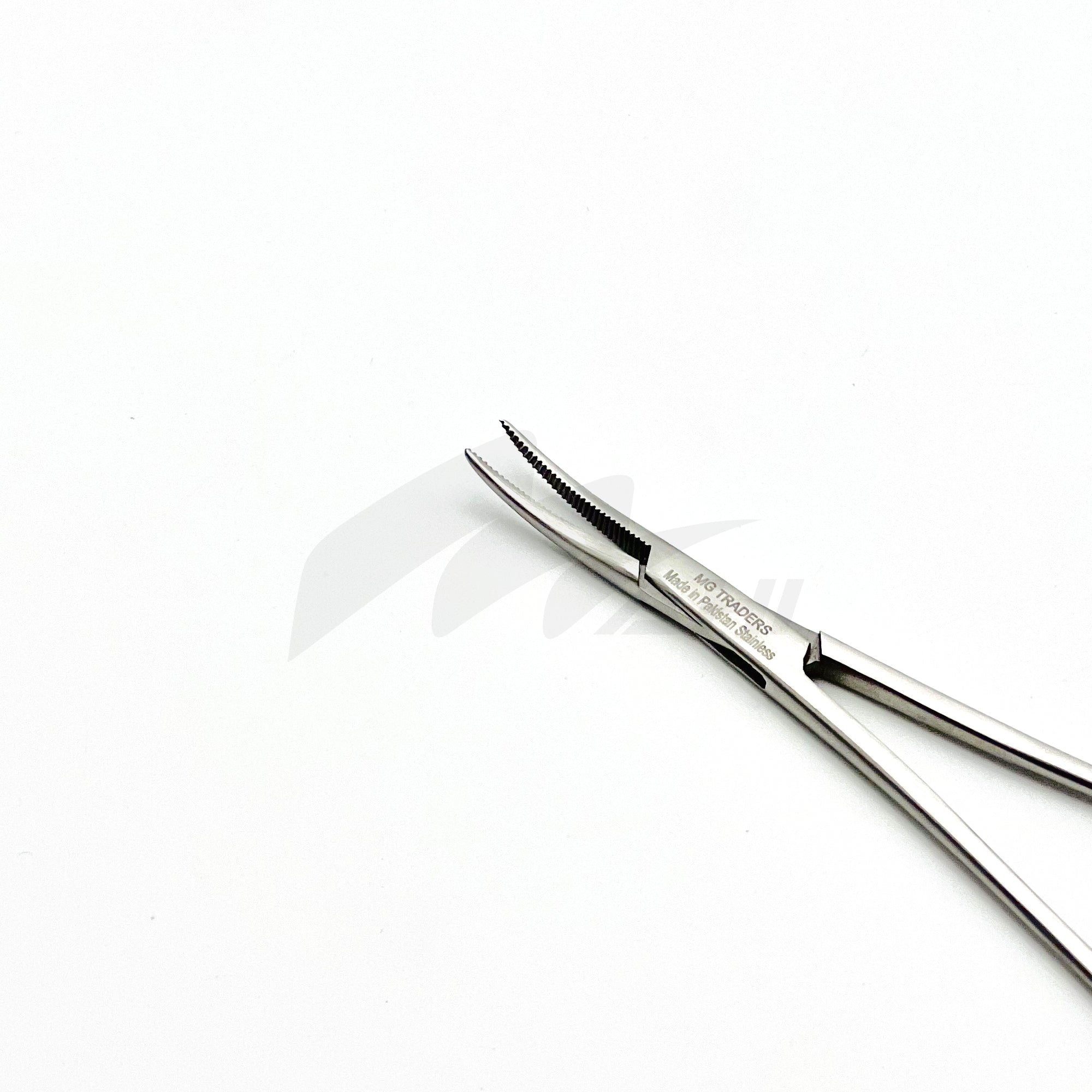 <b>MGD 383</b><br> Mosquito Forceps Straight 13cm – German Stainless Steel